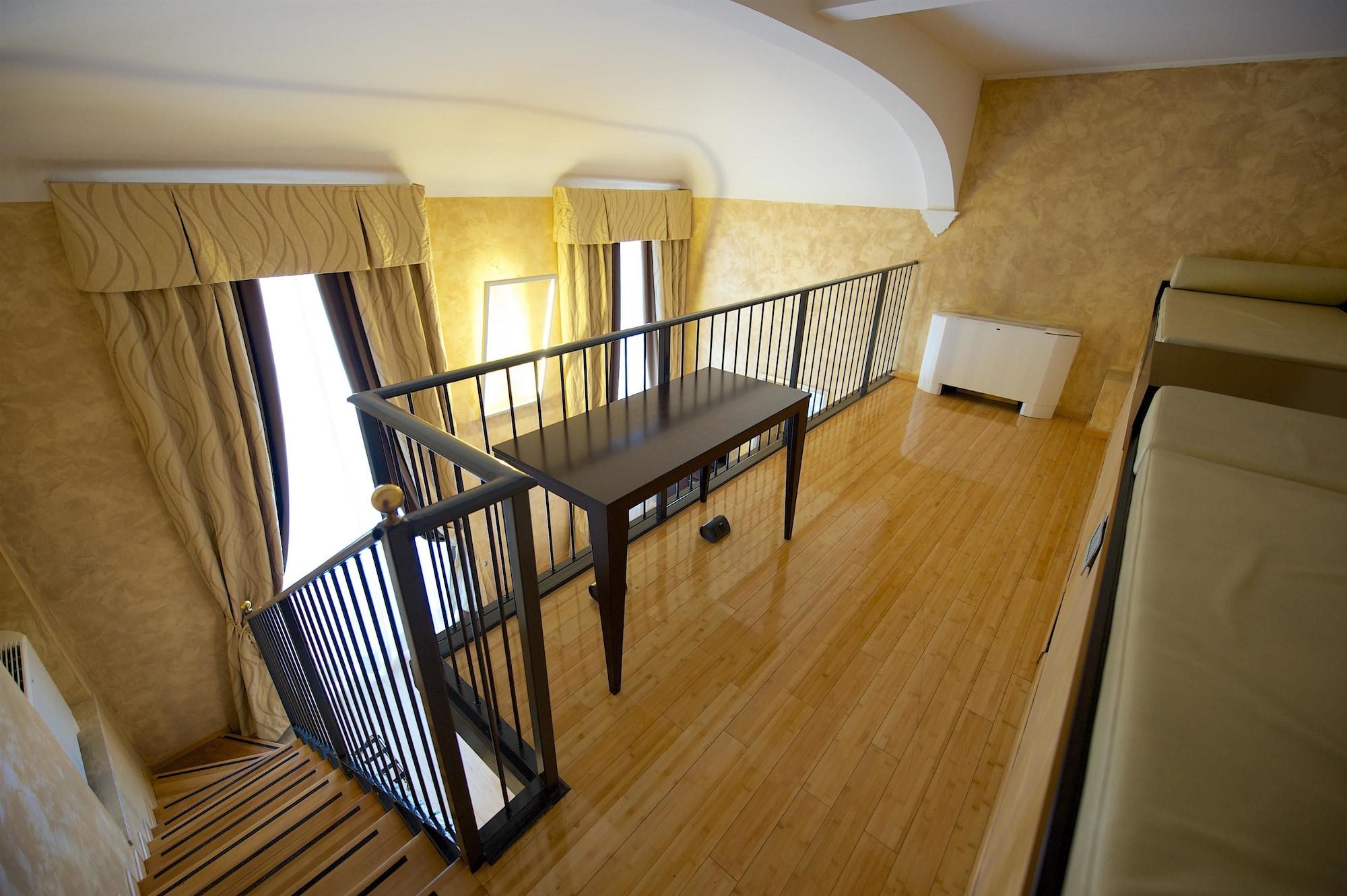 Western Crystal Palace Hotel Turín