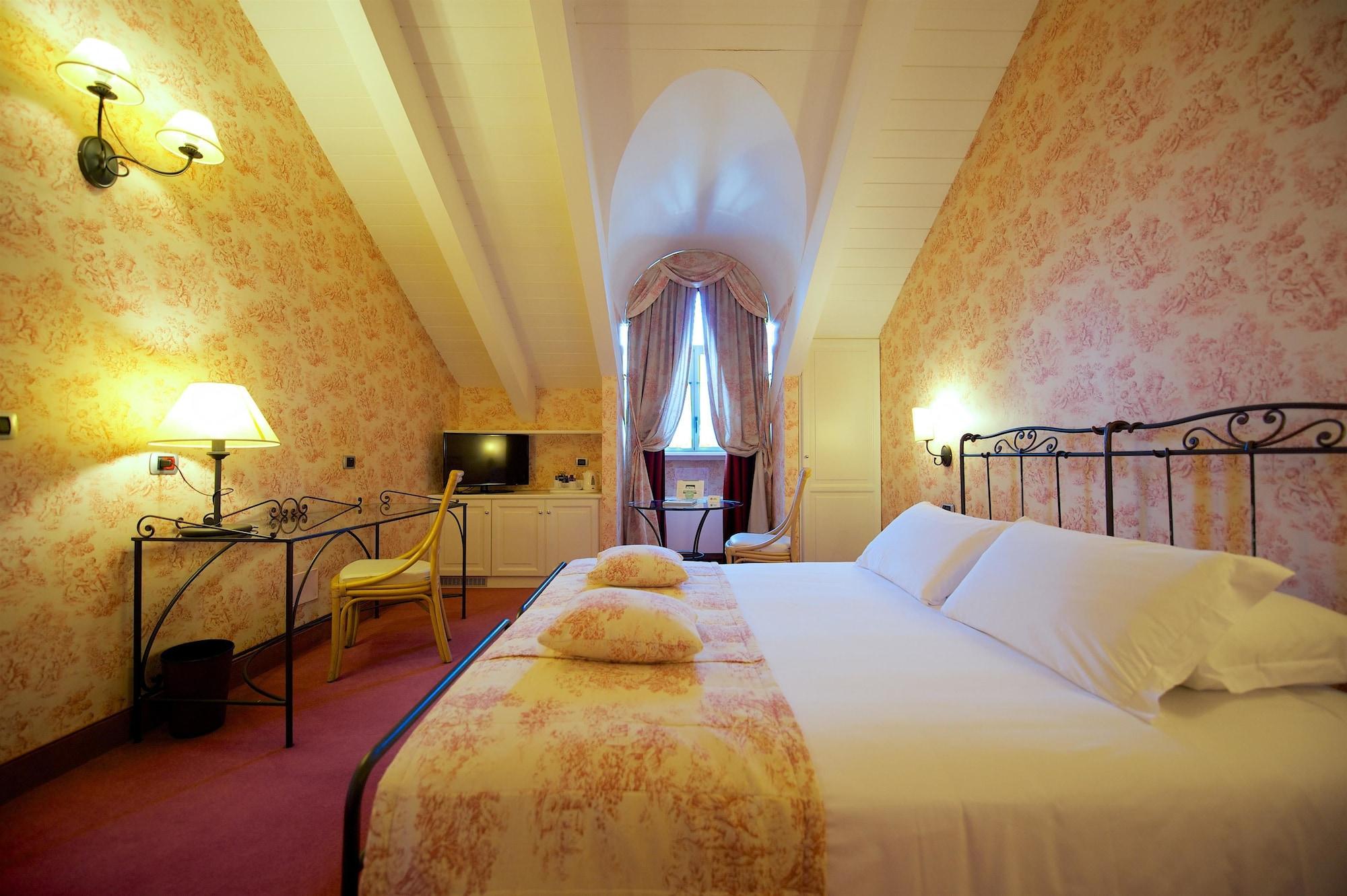 Western Crystal Palace 4* Turín